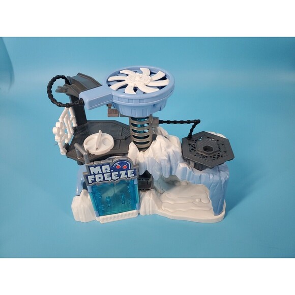 Imaginext DC Super Friends Mr. Freeze Headquarters Arctic Fortress Lair Only - Picture 2 of 13
